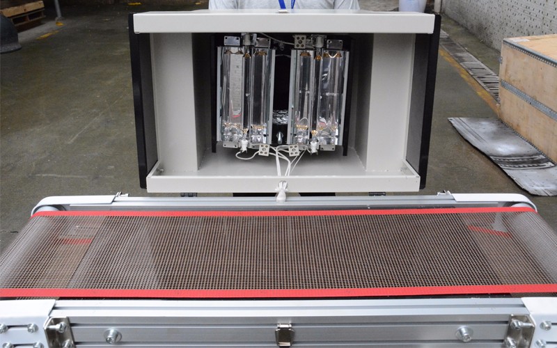 桌面式 1KW2組燈固化機.jpg 桌面式 1KW2組燈固化機.jpg